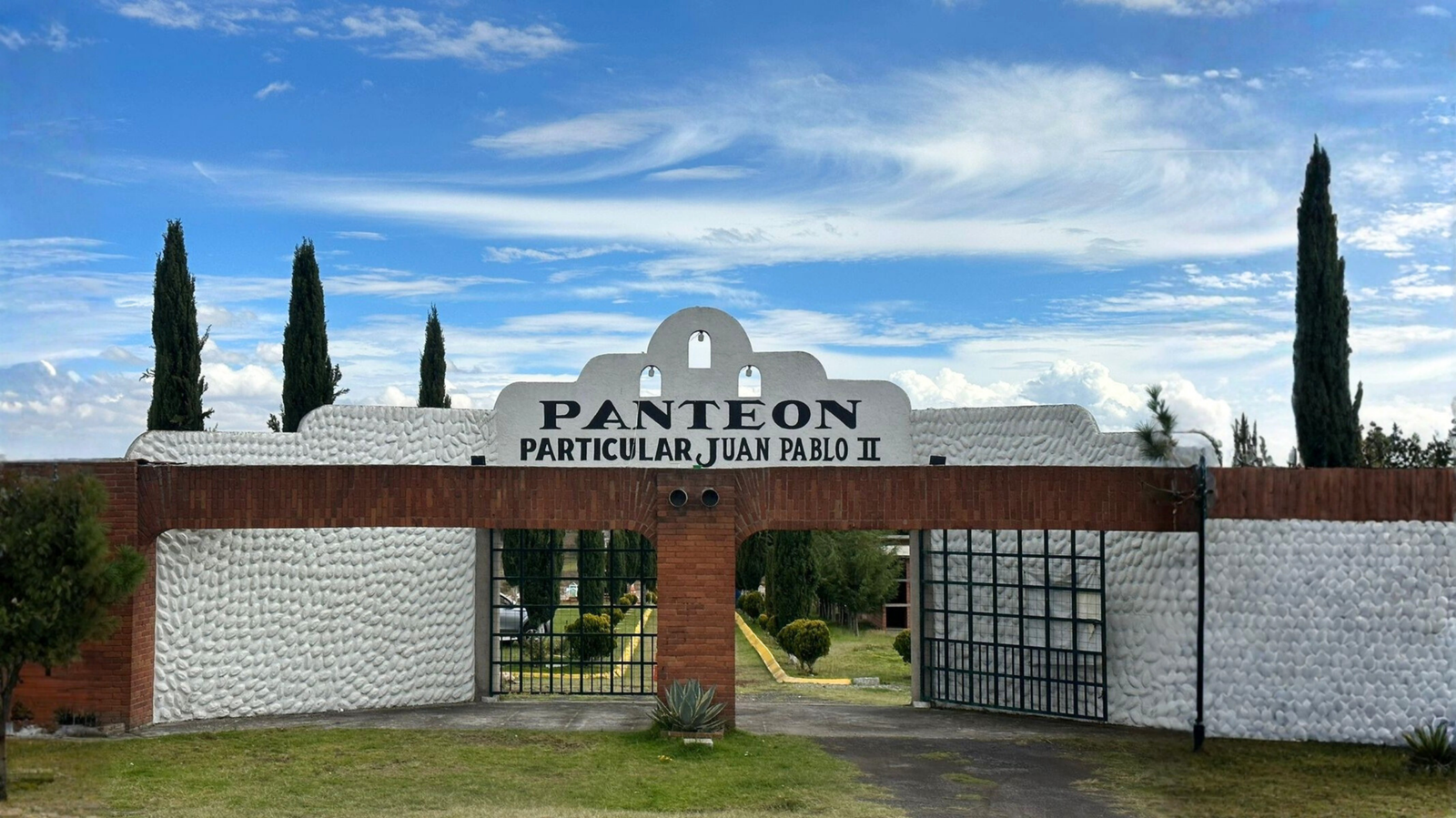 BIENVENIDA DEL PANTEÓN